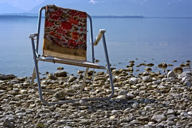 Heated Camping Chair - Outdoor Folding Lawn or Chair Gray